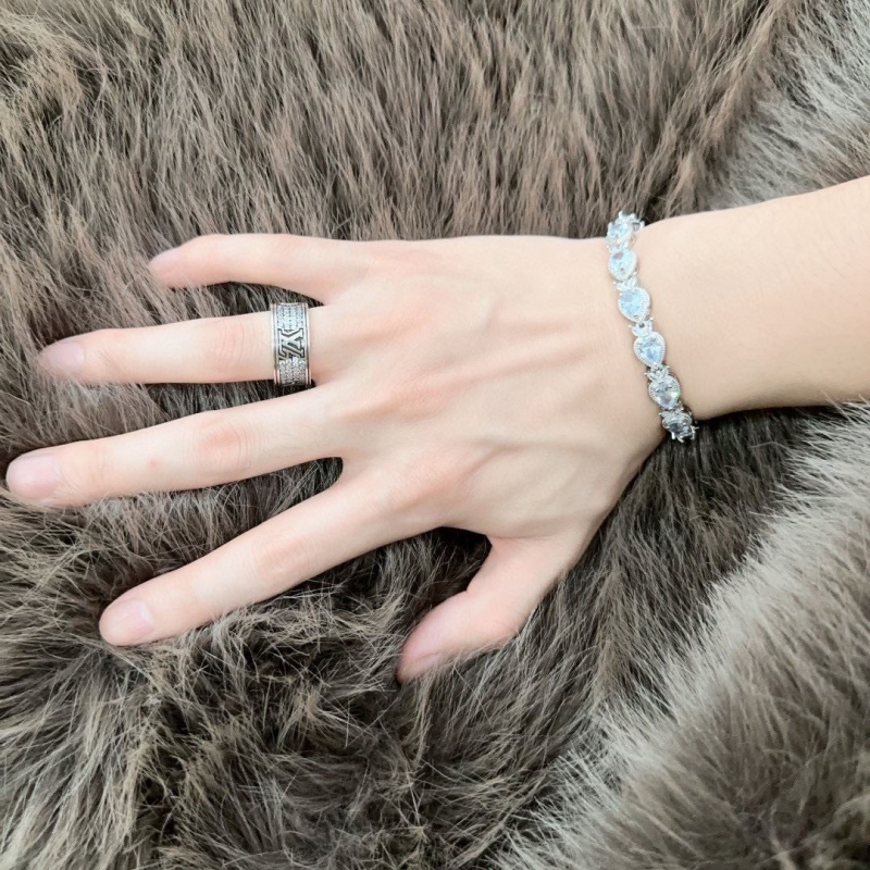 T*f*ny bracelets